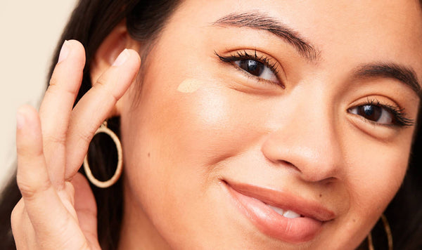 How to Apply Our Organic BB Cream and Powder Foundation